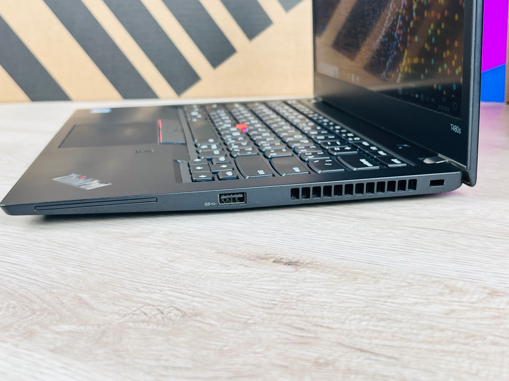 Ноутбук Intel LENOVO ThinkPad T480s, core i5-8350U, 14" 1920x1080 IPS Windows 10 Pro, черный