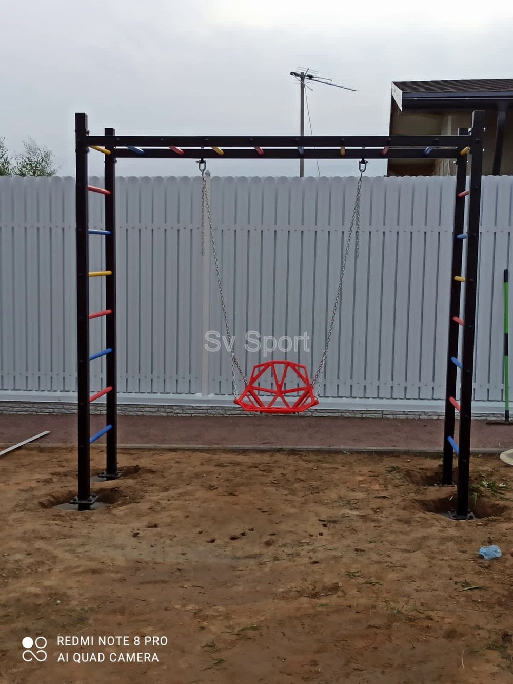 Монтаж уличной шведской стенки Sv Sport Рукоход (4 вертикальных столба)