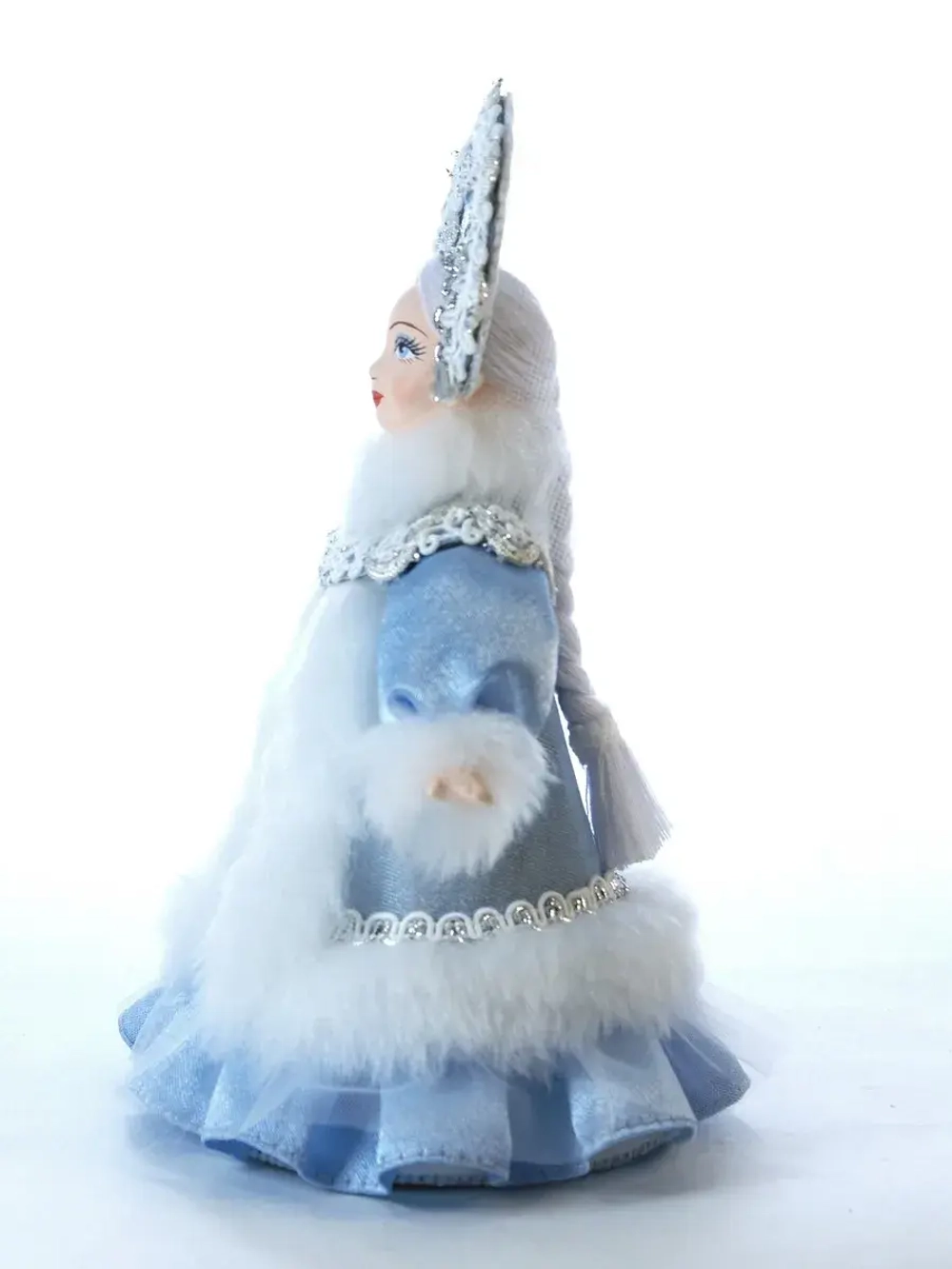 Кукла фарфоровая Снегурочка