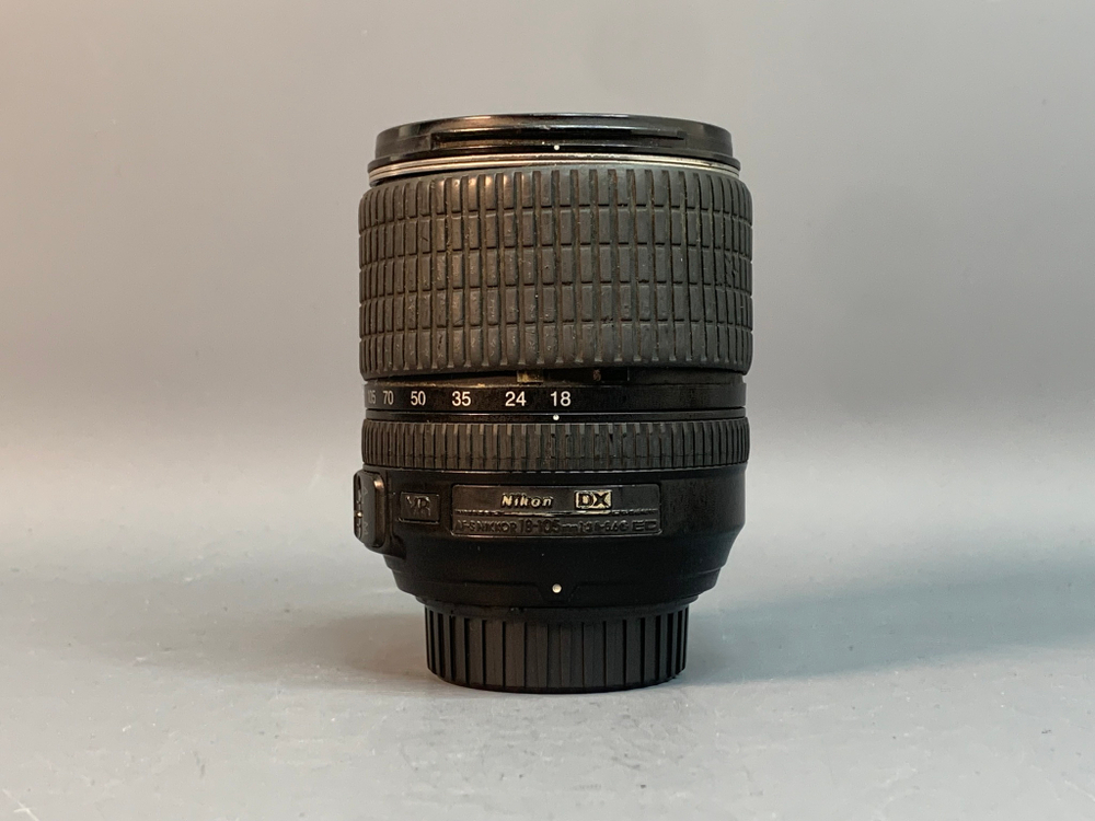 Nikon 18-105mm 3.5-5.6G AF-S ED DX VR Nikkor с дефектами
