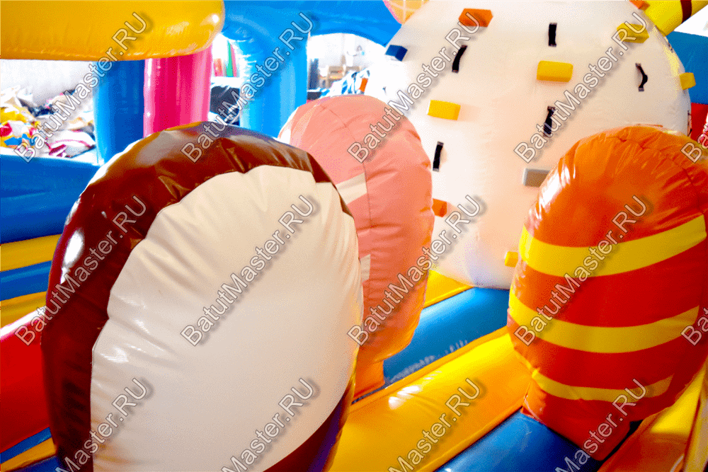 Коммерческий надувной батут "Мороженое" 6*6*3.5 м