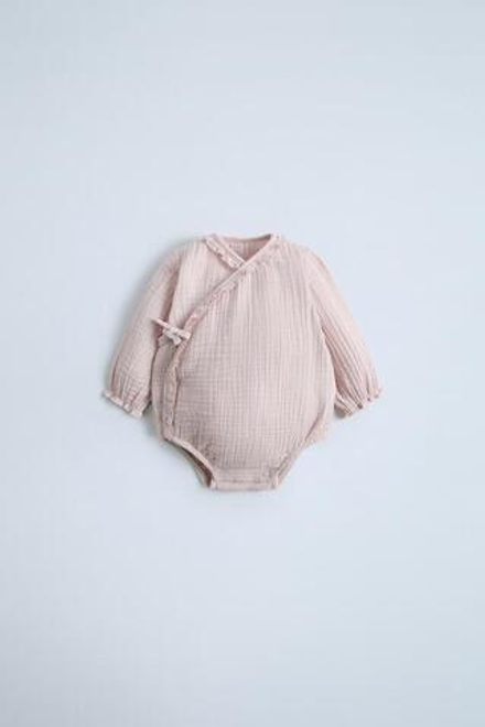 ZARA БОДИ ИЗ КРЕПА С ВОЛАНАМИ, РОЗОВЫЙ