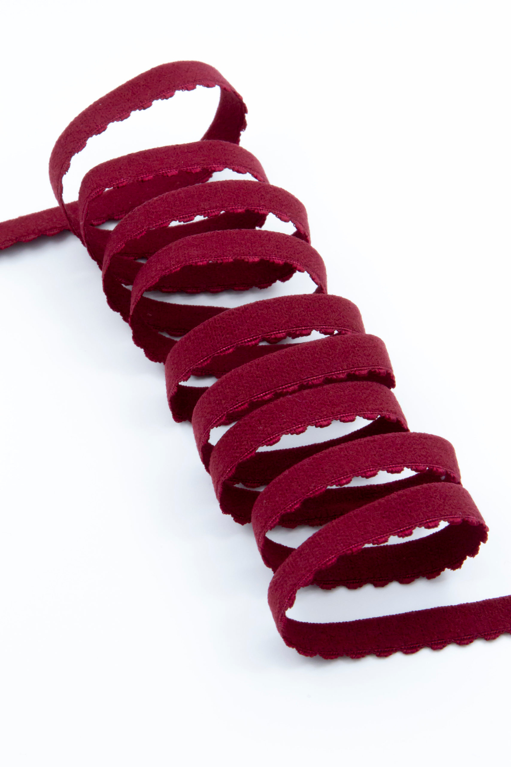 Резинка отделочная 10 мм с учетом фестона бордовая