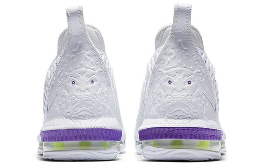 Кроссовки Nike Lebron 16 Buzz Lightyear 16