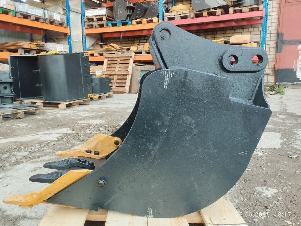 Ковш New Holland LB115/LB110/B80B 600 мм