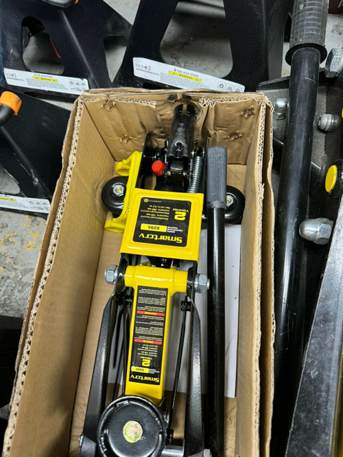 S295 \ Домкрат (135-295 mm) подкатной 2 тонны Smartcrv 2т h 135-295 mm мм в картонной коробке