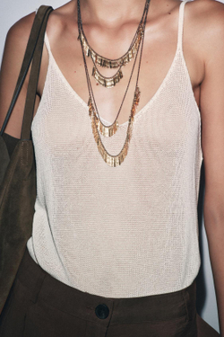 ZARA НАБОР ИЗ 4 ОЖЕРЕЛИЙ С МЕТАЛЛИЧЕСКИМИ ПЛАСТИНАМИ, ЗОЛОТОЙ/СЕРЕБЯНЫЙ