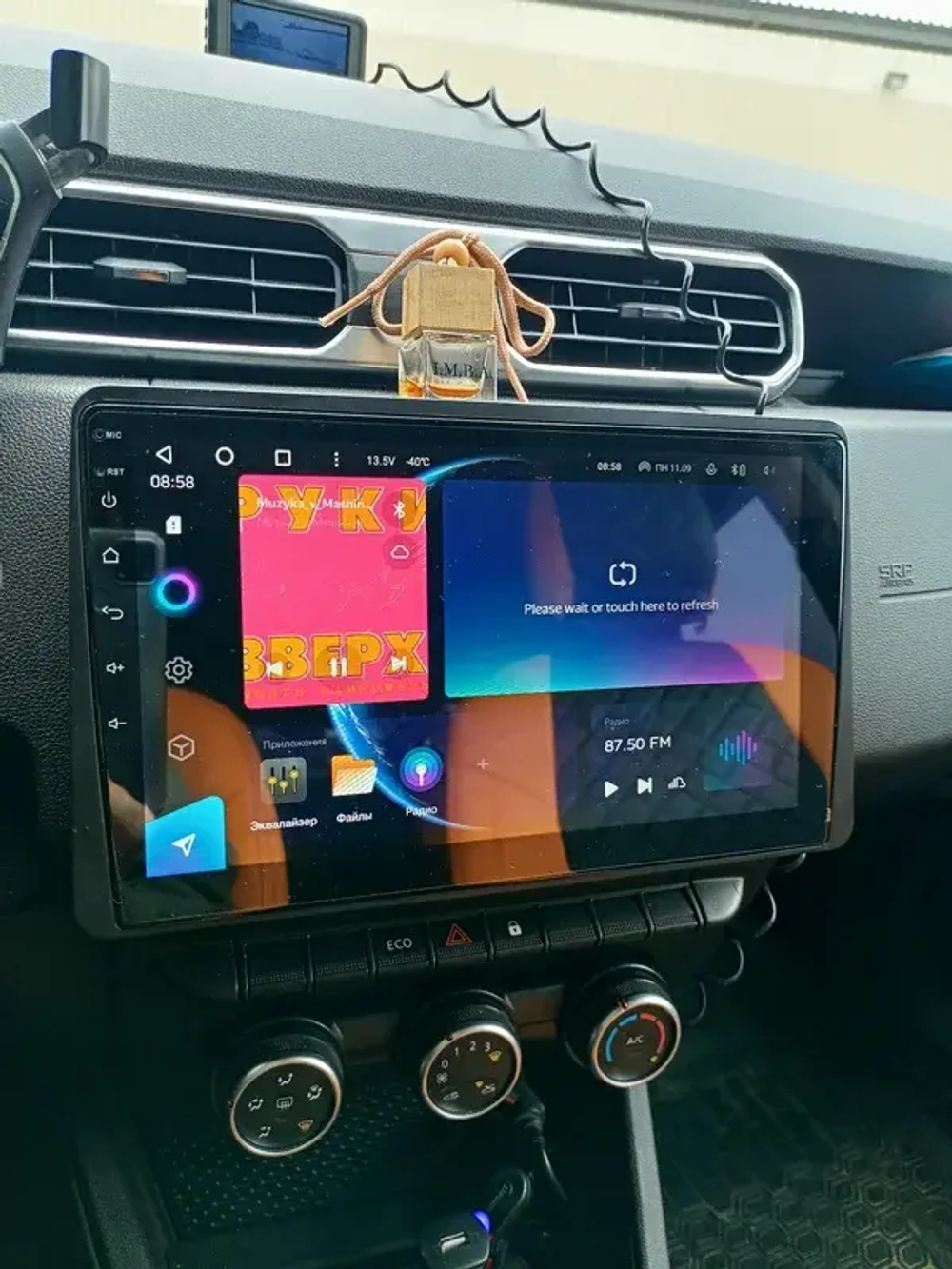 Магнитола для Renault Arkana 2019+, Duster 2020+ (большой экран) - FarCar 1222M монитор 10" QLED на Android 13, 8 ядер (TS18), CarPlay, 4G SIM-слот