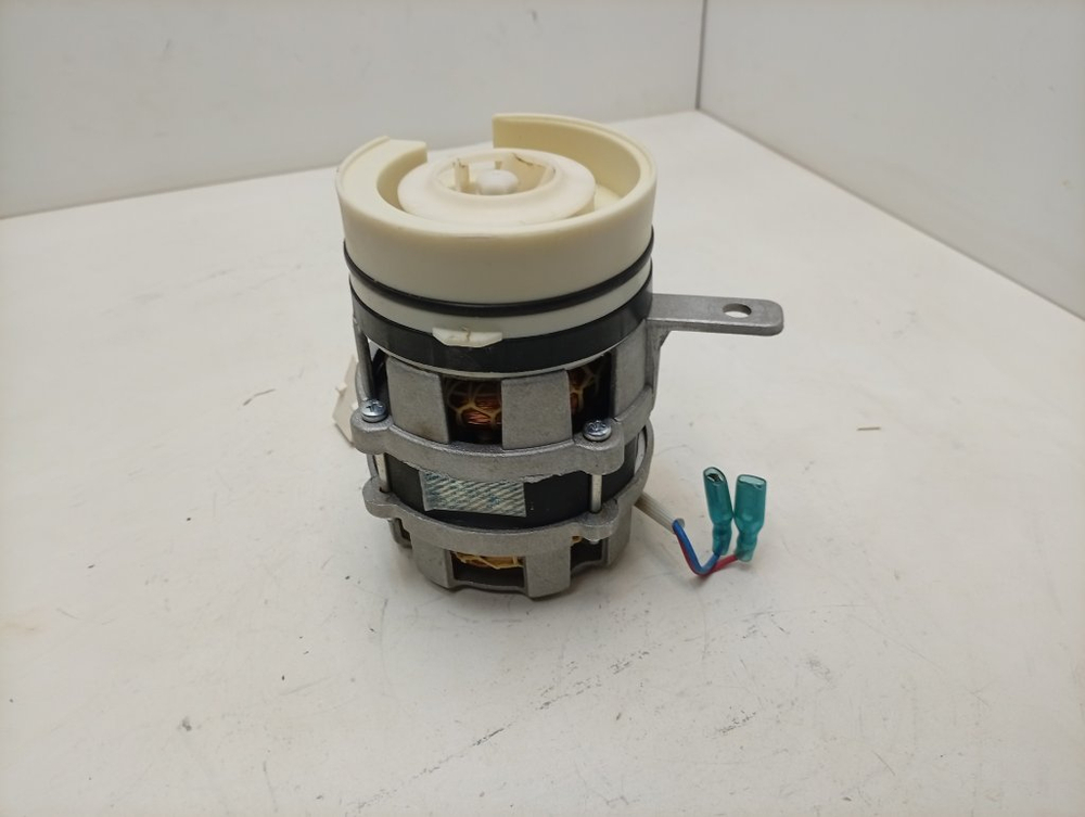 GV53311 ктп5 Циркуляционный насос для посудомоечных машин Gorenje 1030668 б/у