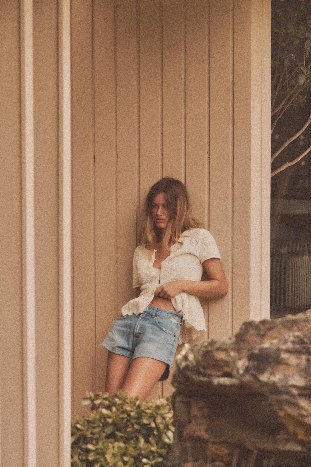 ZARA ТОП С КОНТРАСТНЫМИ ДЕТАЛЯМИ, СВЕТЛО-БЕЖЕВЫЙ