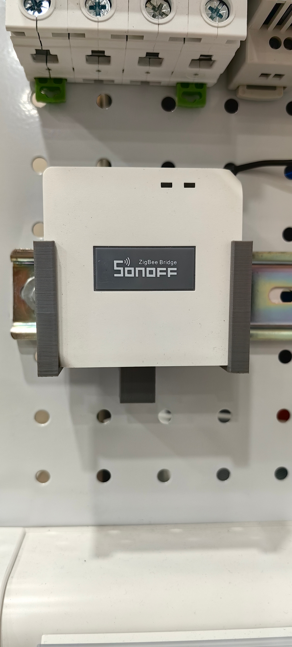 Крепеж на DIN-рейку BridgePro