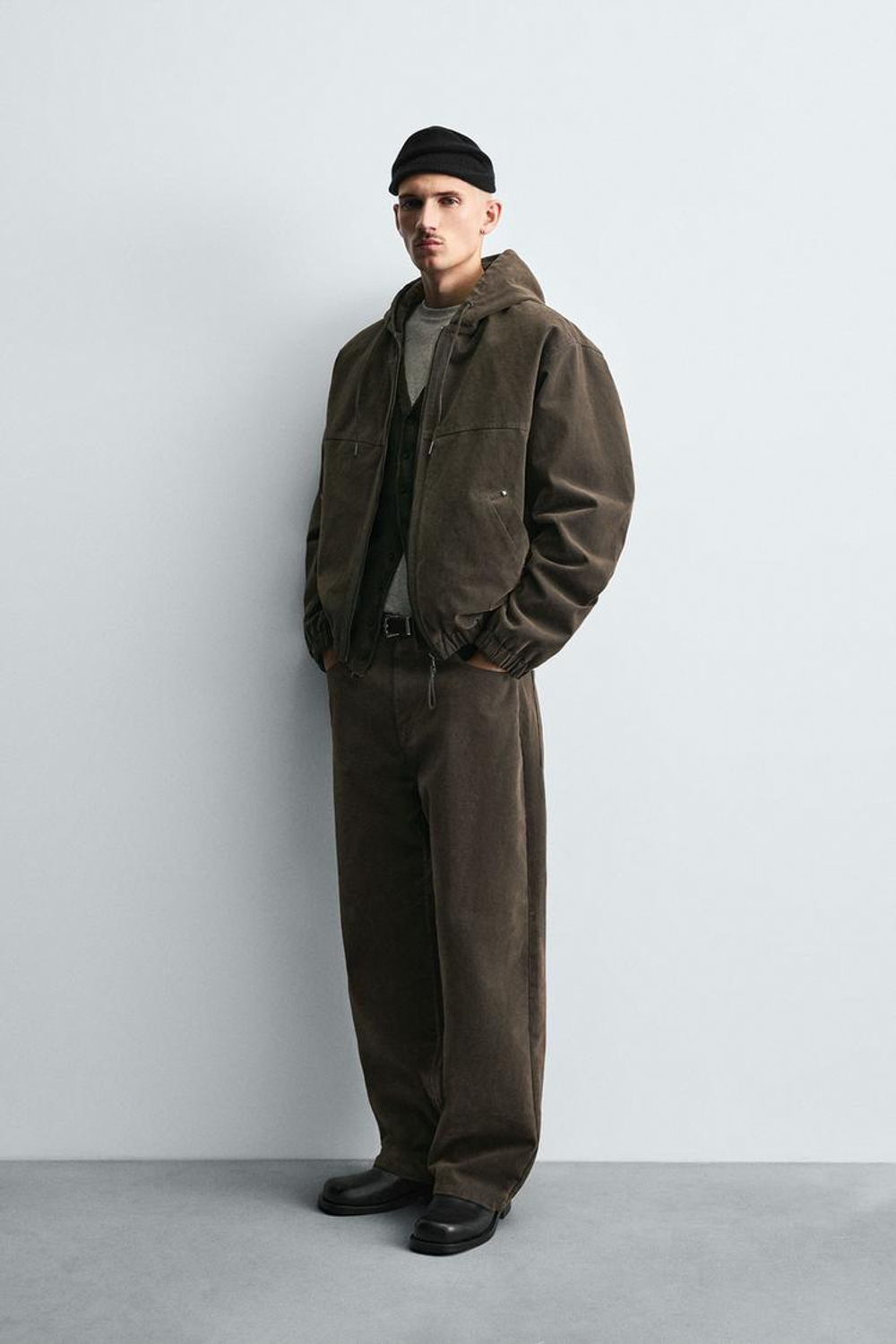 ZARA СТЕГАНАЯ КУРТКА ИЗ ВЕЛЮРА С КАПЮШОНОМ, ХАКИ