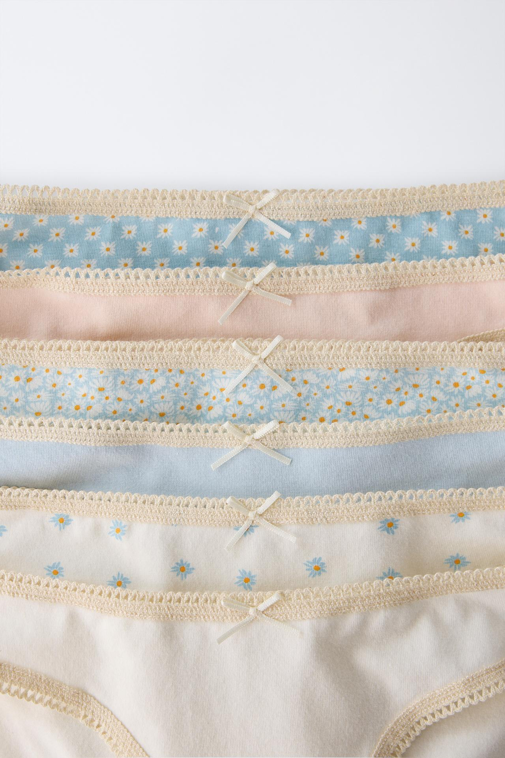 ZARA НАБОР ИЗ 6 ТРУСОВ С ПРИНТОМ «РОМАШКИ», РАЗНОЦВЕТНЫЙ