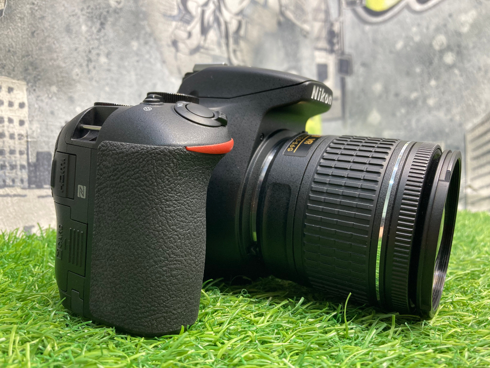 Nikon D5600 kit 18-55mm 3.300 кадров