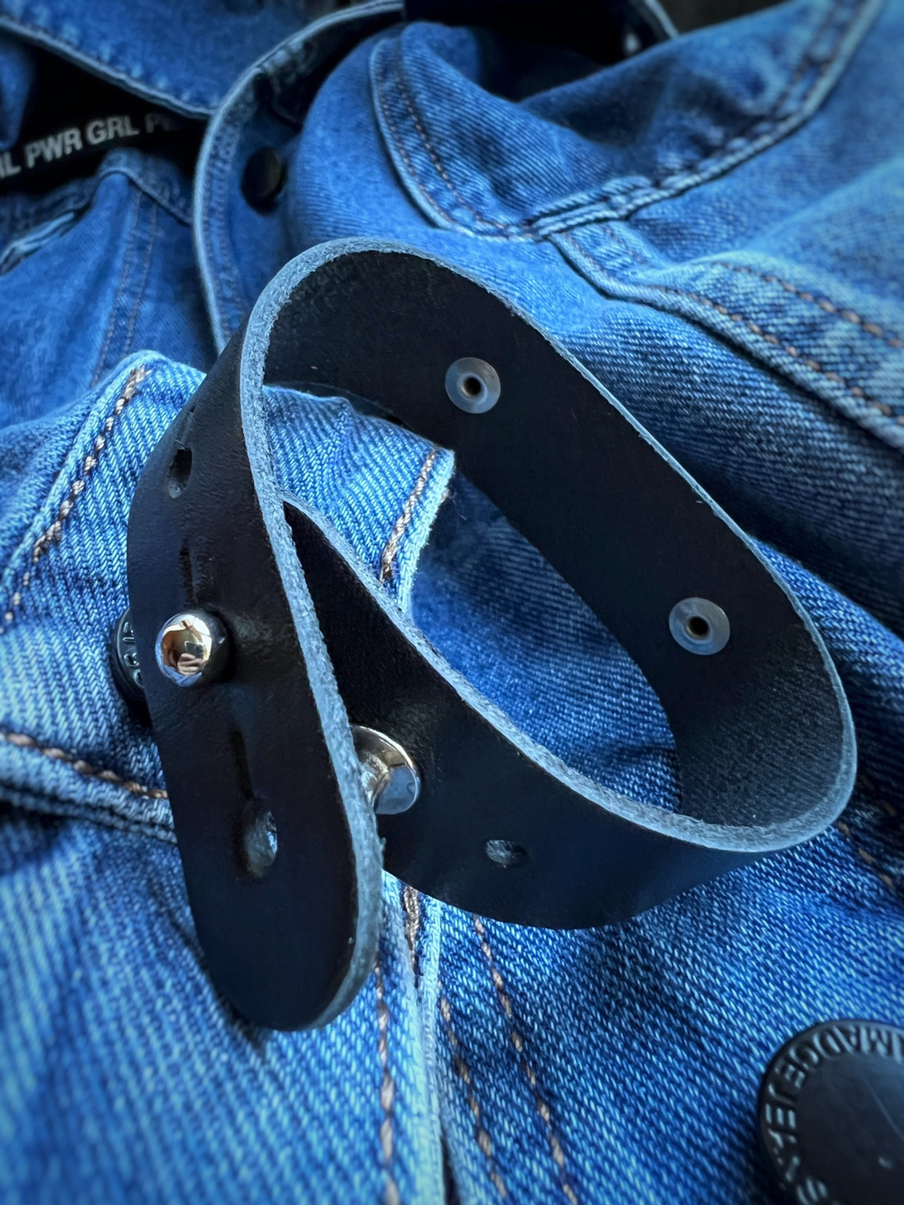 Браслет "ВЫХОДИ ЗА рамки"