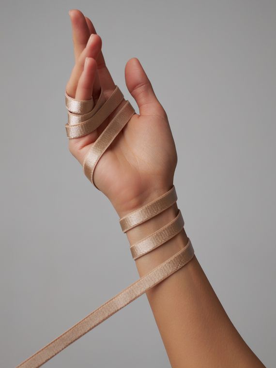 775 740/10 ОПТ Бретель глянец Lauma Fabrics, 10 мм, бежевый 775