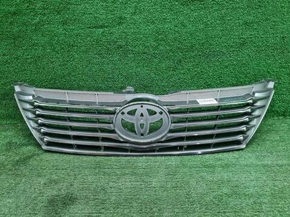 Решетка радиатора Toyota Camry XV50 (2011-2014)