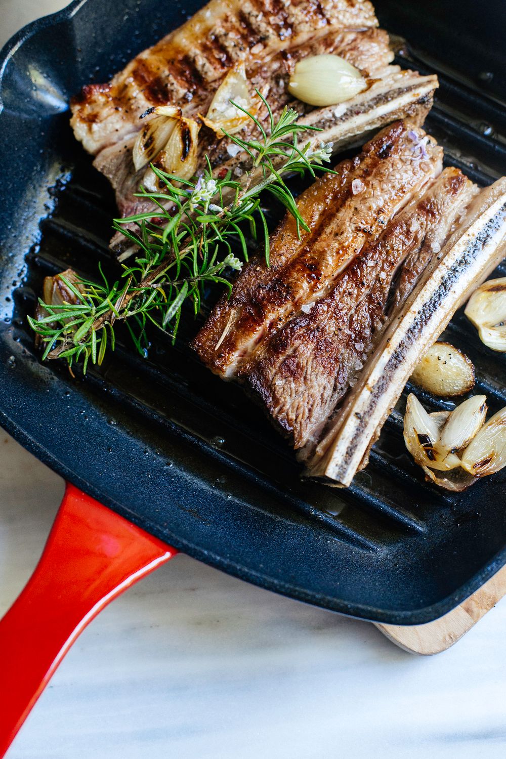 Чугунная сковорода-гриль Swiss Diamond PC 42626R - 2