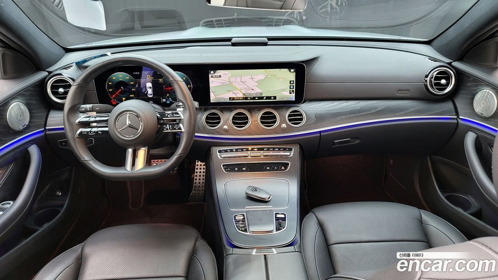 Mercedes-Benz E-Class W213 E220d 4MATIC AMG Line (04.2022)