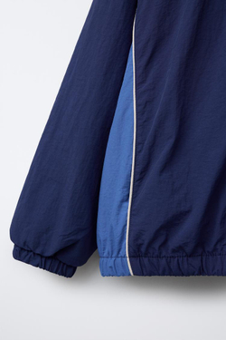 ZARA ВЕТРОВКА ИЗ ВЫСОКОТЕХНОЛОГИЧНОЙ ТКАНИ, СИНИЙ