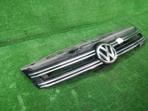 Решетка радиатора VW Tiguan 1 (2011-2018)