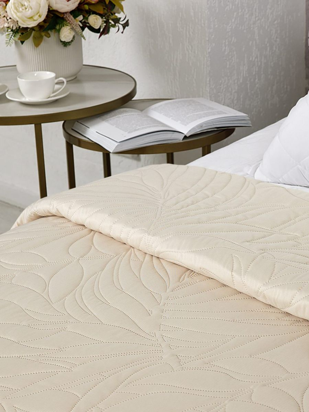 Покрывало на кровать, стеганое, поплин с размерами 215х220