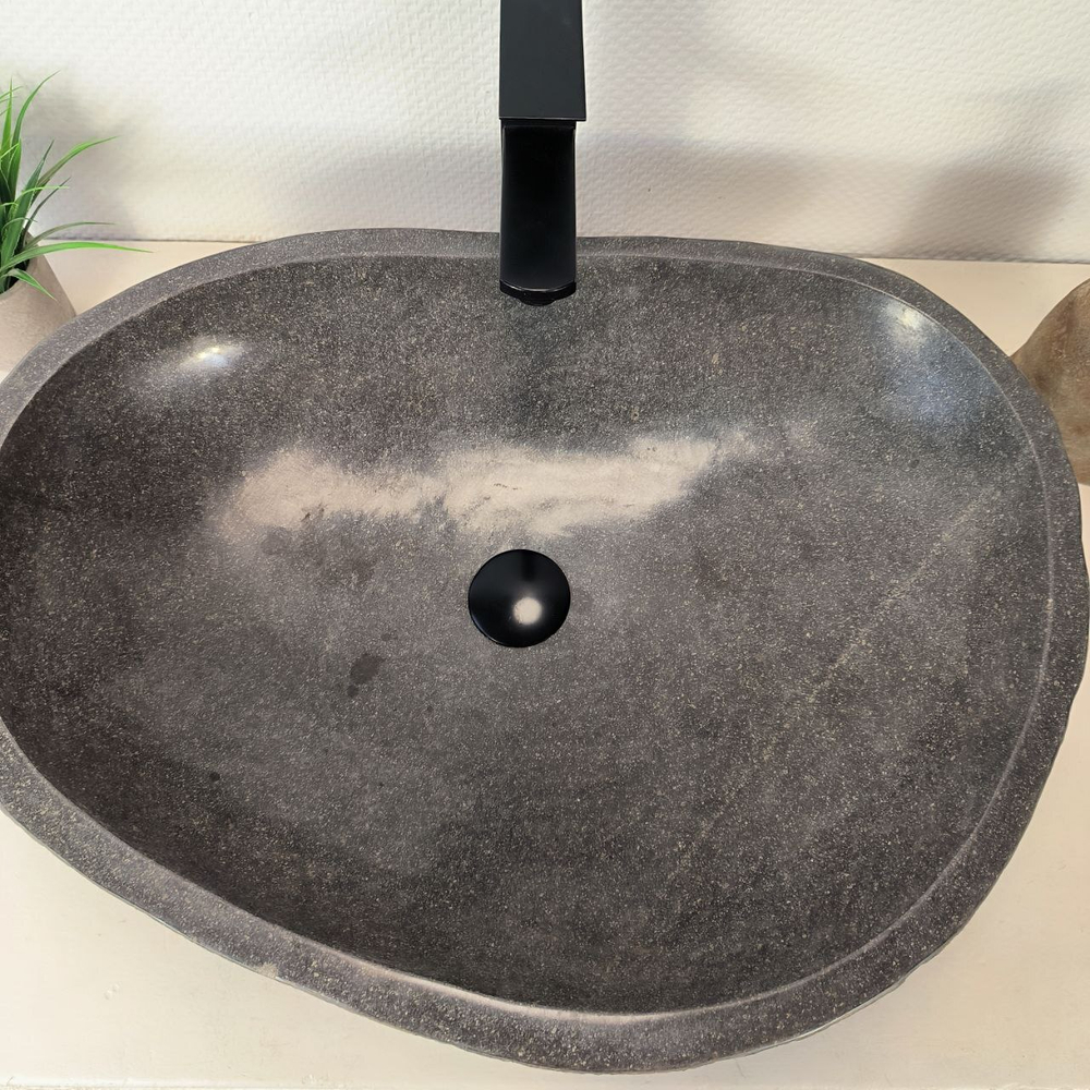 Раковина из речного камня RS-66037 63х47х16 из натурального камня