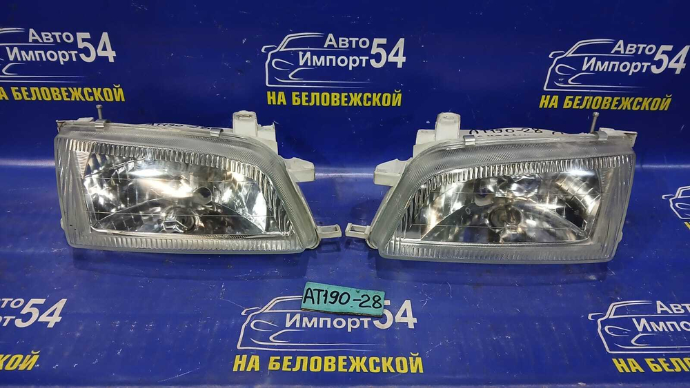 Фара передняя левая TOYOTA CARINA E 1992