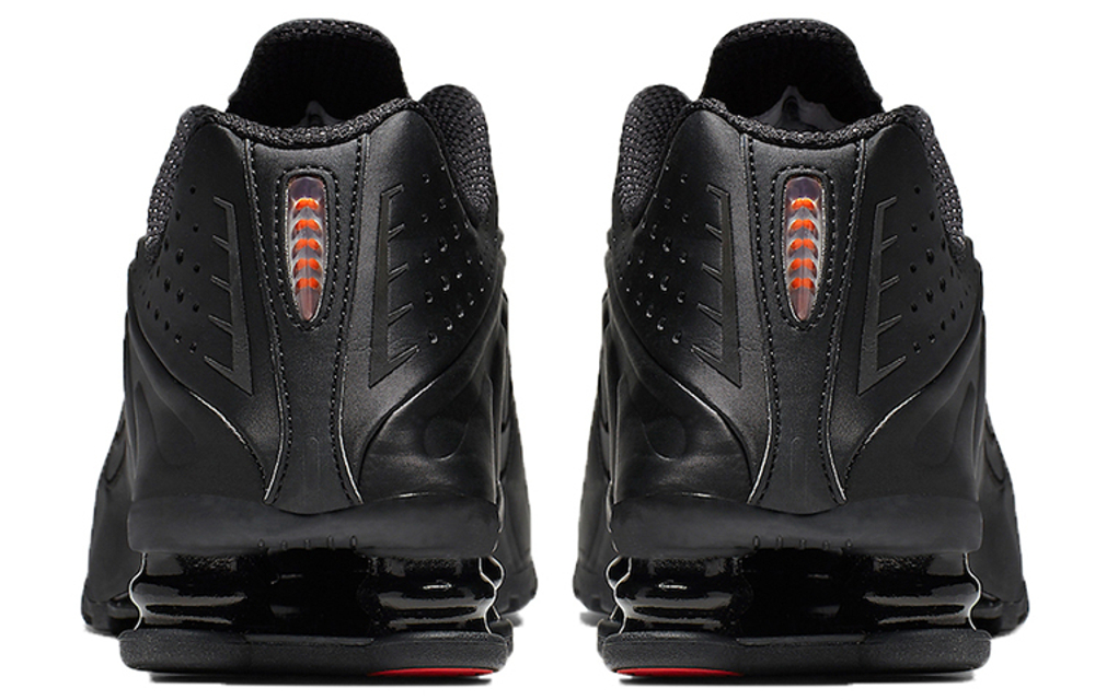 Кроссовки Nike Shox R4 Triple (Женская размерная сетка)
