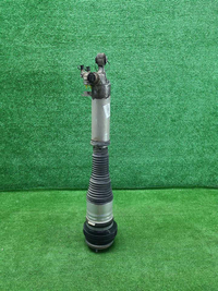 Стойка пневматическая правая Mercedes S W223 20-нв