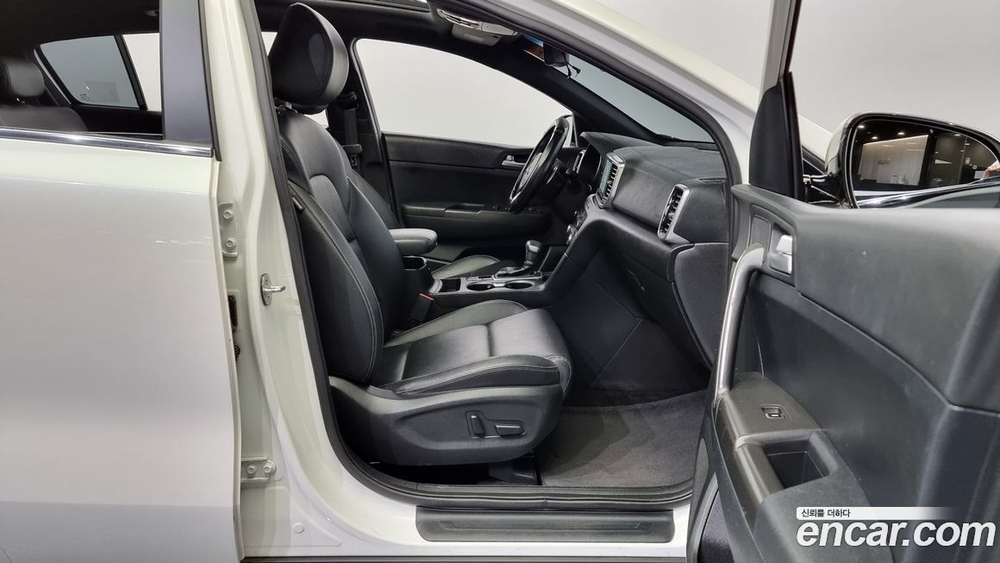 Kia Sportage The Bold Дизель 2.0 2WD (05.2020)