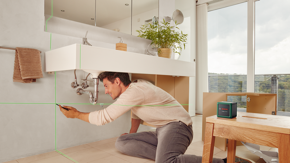 Лазерный нивелир BOSCH Quigo green + штатив 0603663C03
