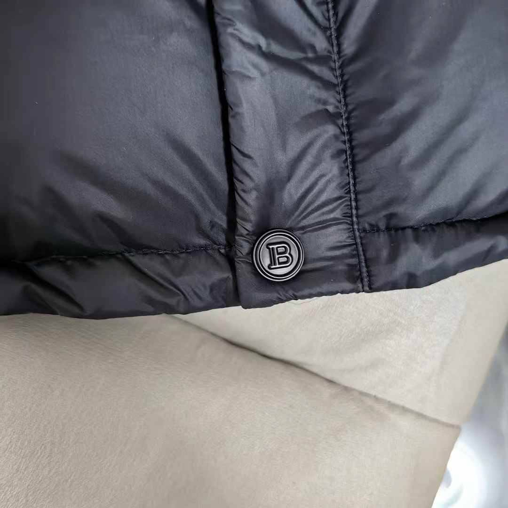 Пуховик Burberry