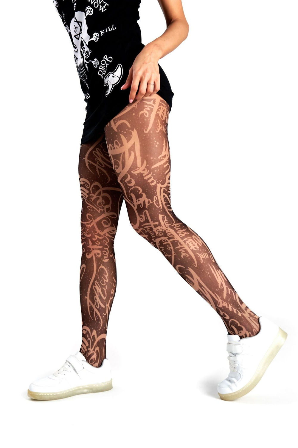 Бежево-черные колготки с принтом в виде надписей (Размер: S-M-L) (Цвет: бежевый)