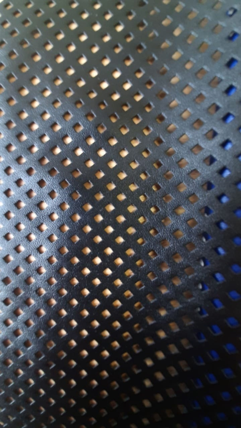 Эко-кожа перфорированная, черная, 0,5м