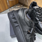 Кроссовки Valentino