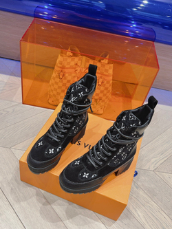 Louis Vuitton Laureate Desert Boot