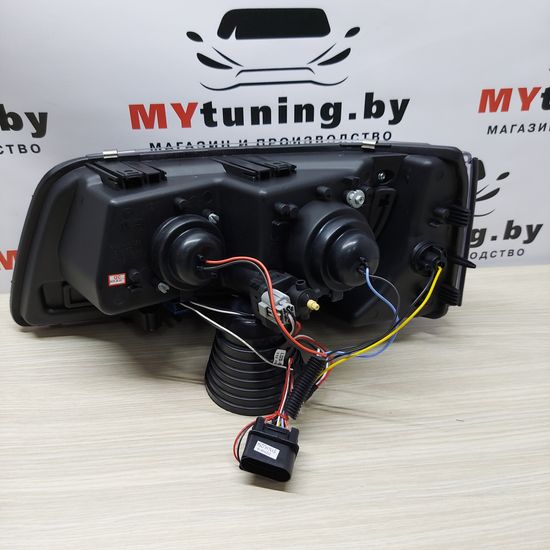 Передние фары VW T5 daylight black