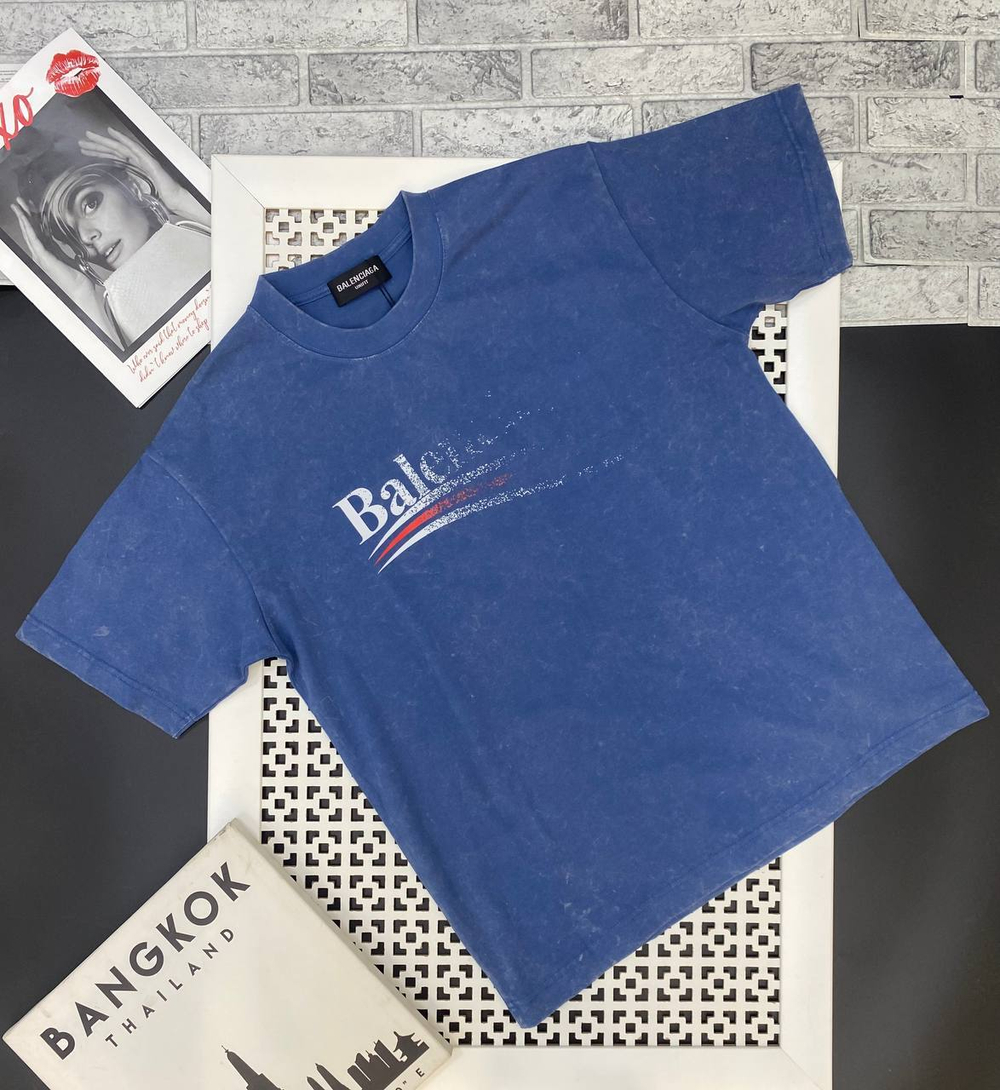 Футболка Balenciaga