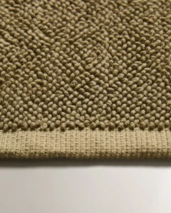 ZARA HOME НЕСКОЛЬЗЯЩИЙ КОВРИК ДЛЯ ВАННОЙ, СВЕТЛЫЙ ХАКИ