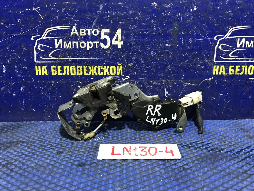 Замок двери задней правой TOYOTA HILUX SURF 1992