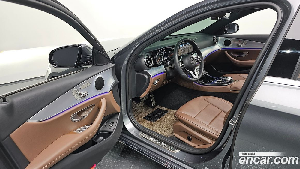 Mercedes-Benz E-Class W213 E250 Avangarde (11.2019)