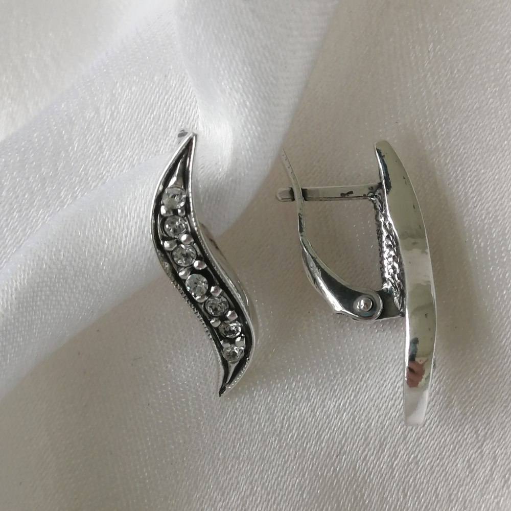 "Подружки" cерьги из коллекции "Леди" от Jenavi