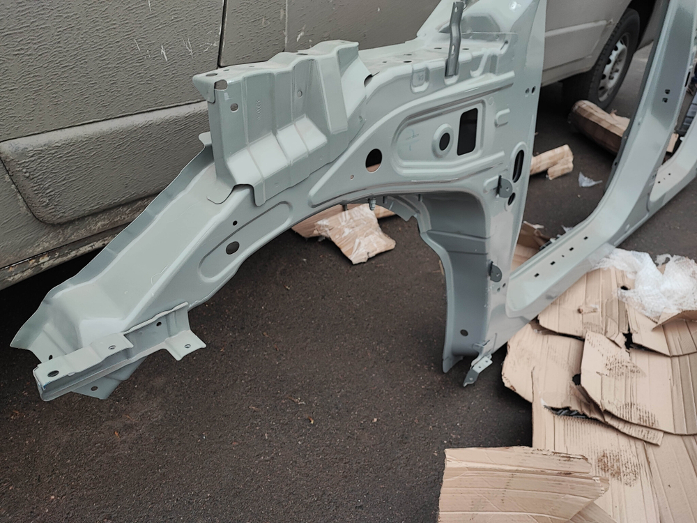 Боковина левая Exeed VX 21-нв Новая Оригинал 502001985AADYJ