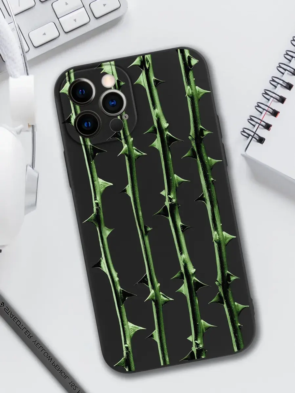 Чехол на iPhone 12 Pro с принтом