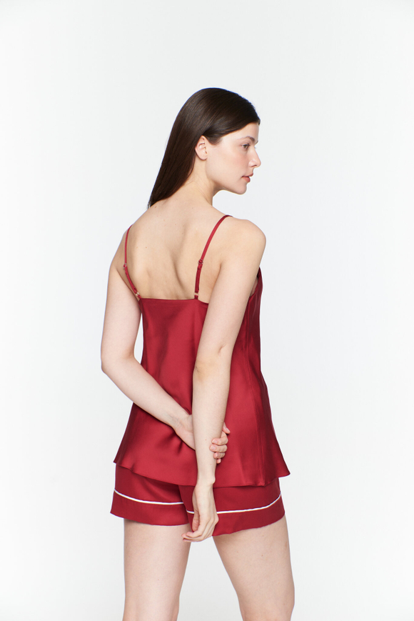 Шорты с кантом из тенселя алый