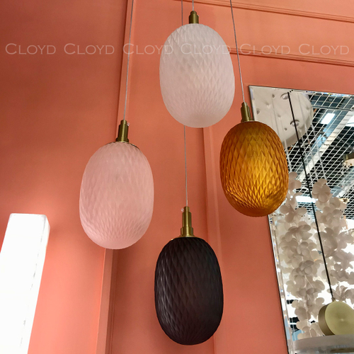 Подвесной светильник Cloyd ZAPFEN P1 / Ø13 см - латунь - розовое стекло (арт.11435)