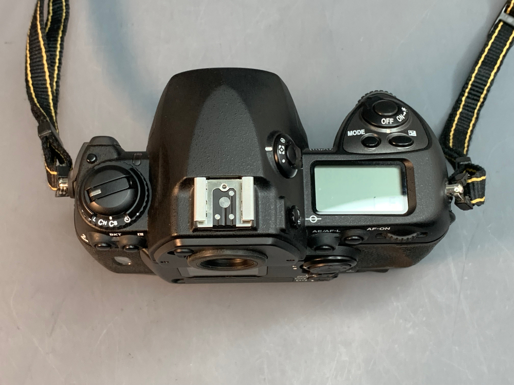 Nikon F6 body