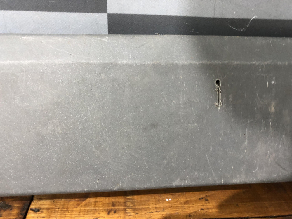 Накладка переднего бампера Suzuki Vitara 2 14-18 Б/У Оригинал 7177154p