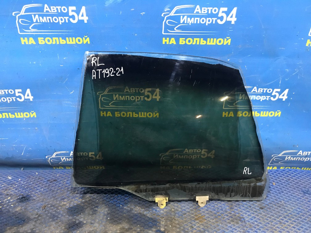 Стекло двери задней левой TOYOTA CARINA 1994